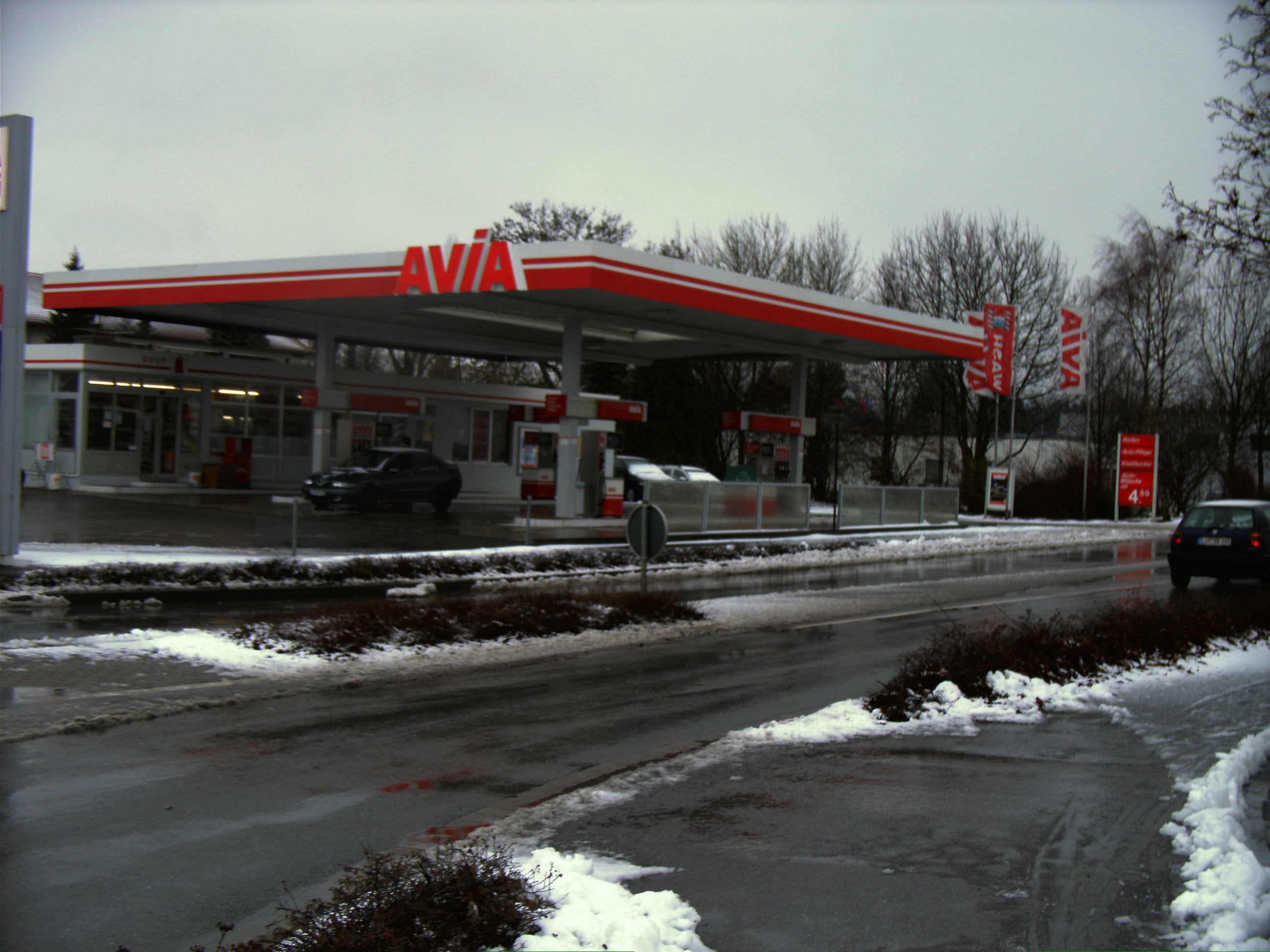 AVIA Tankstelle Bild  3