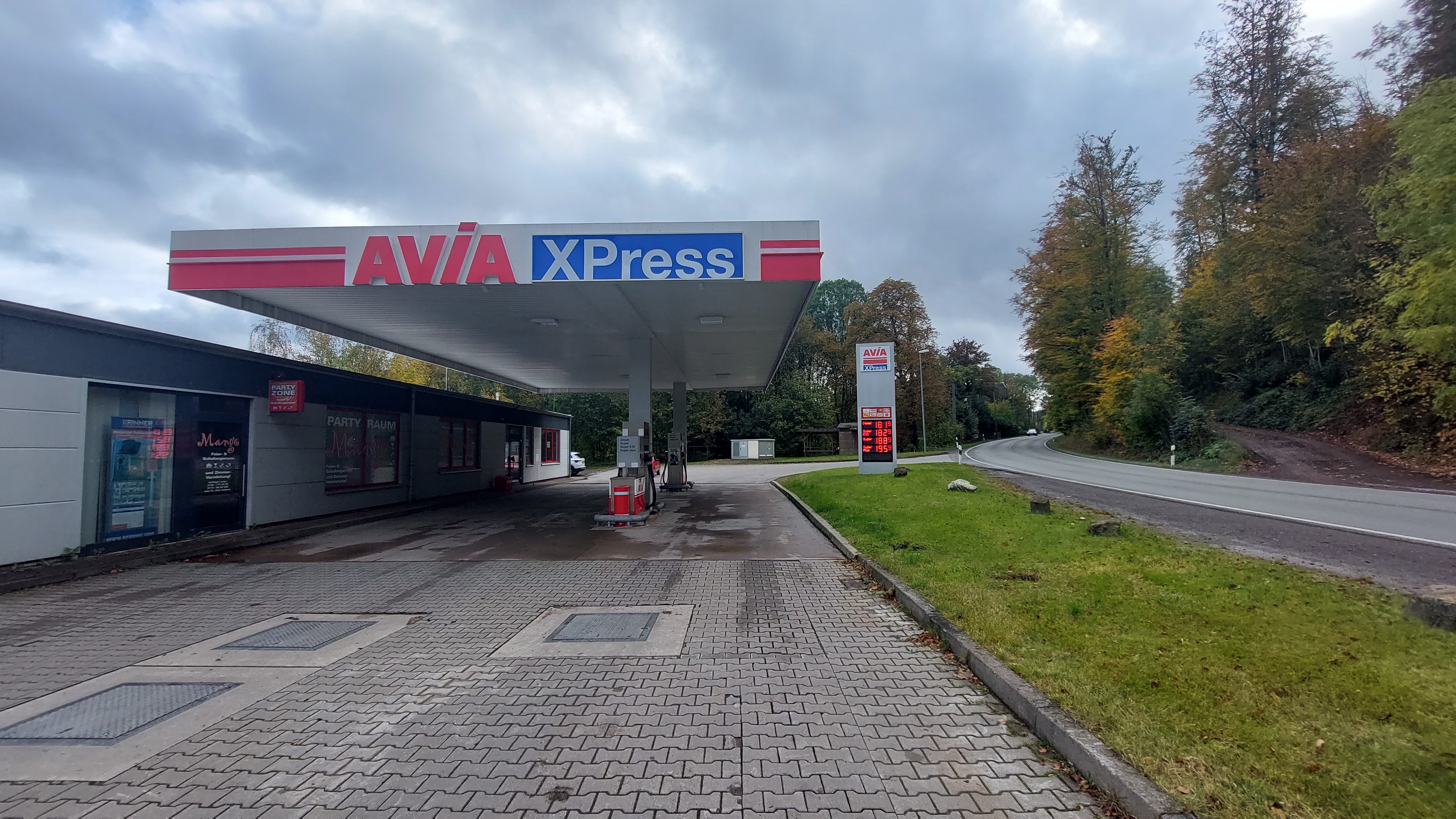 AVIA XPress