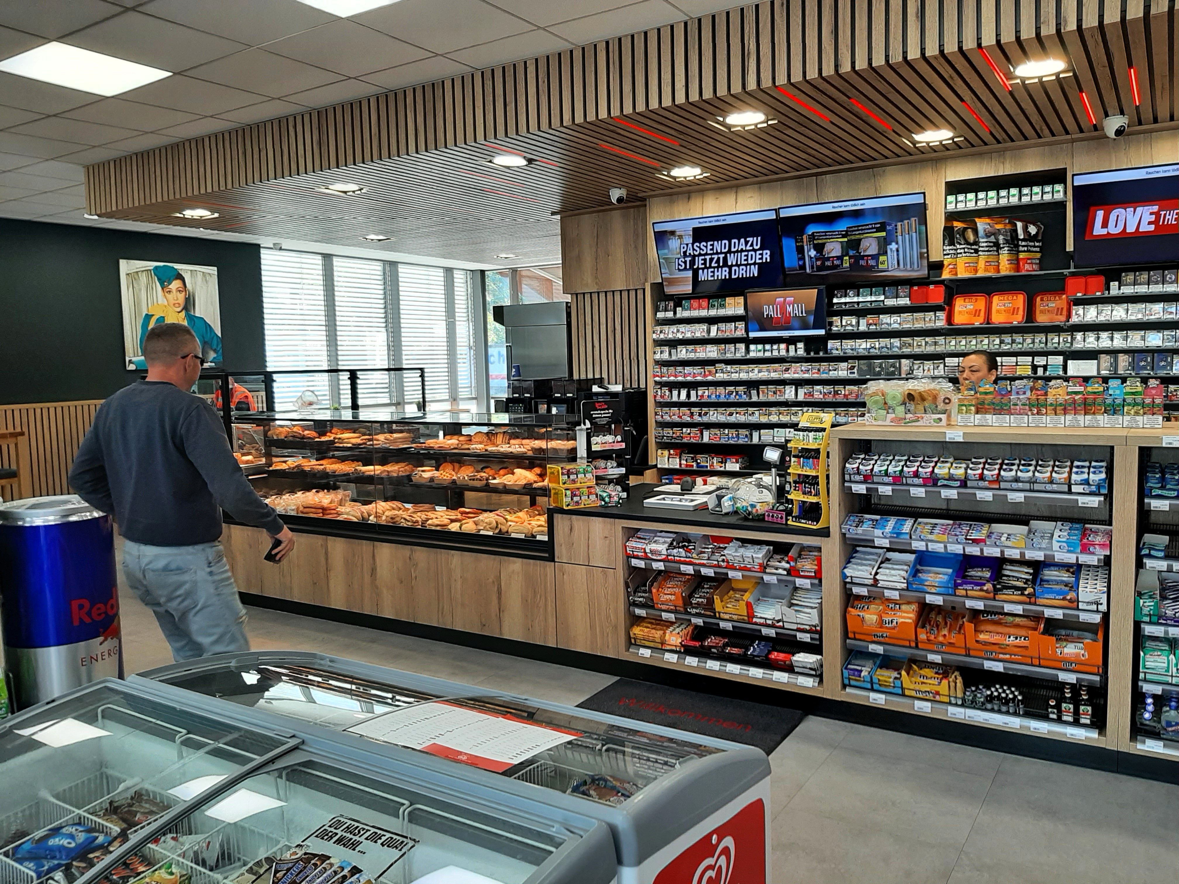 AVIA Tankstelle Bild  1